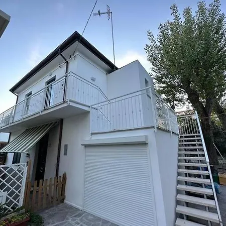 A Pochi Passi Dal Mare *