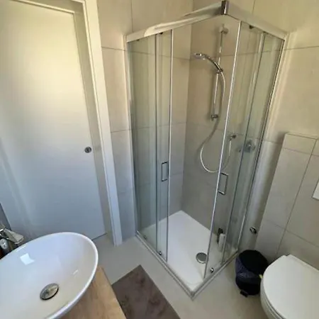 A Pochi Passi Dal Mare Apartment *